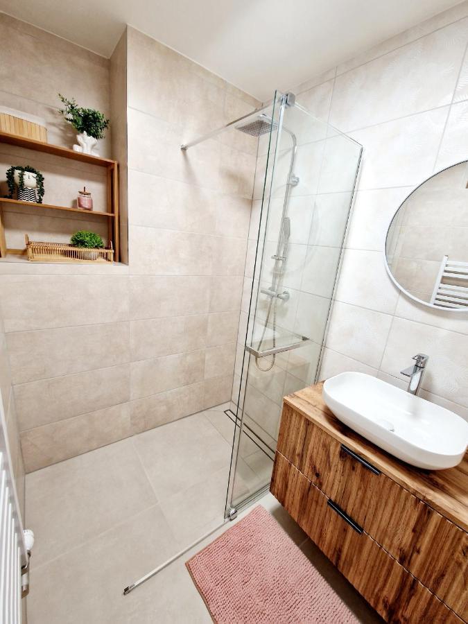 City Center Apartment - Self Check-In Spišská Nová Ves 外观 照片